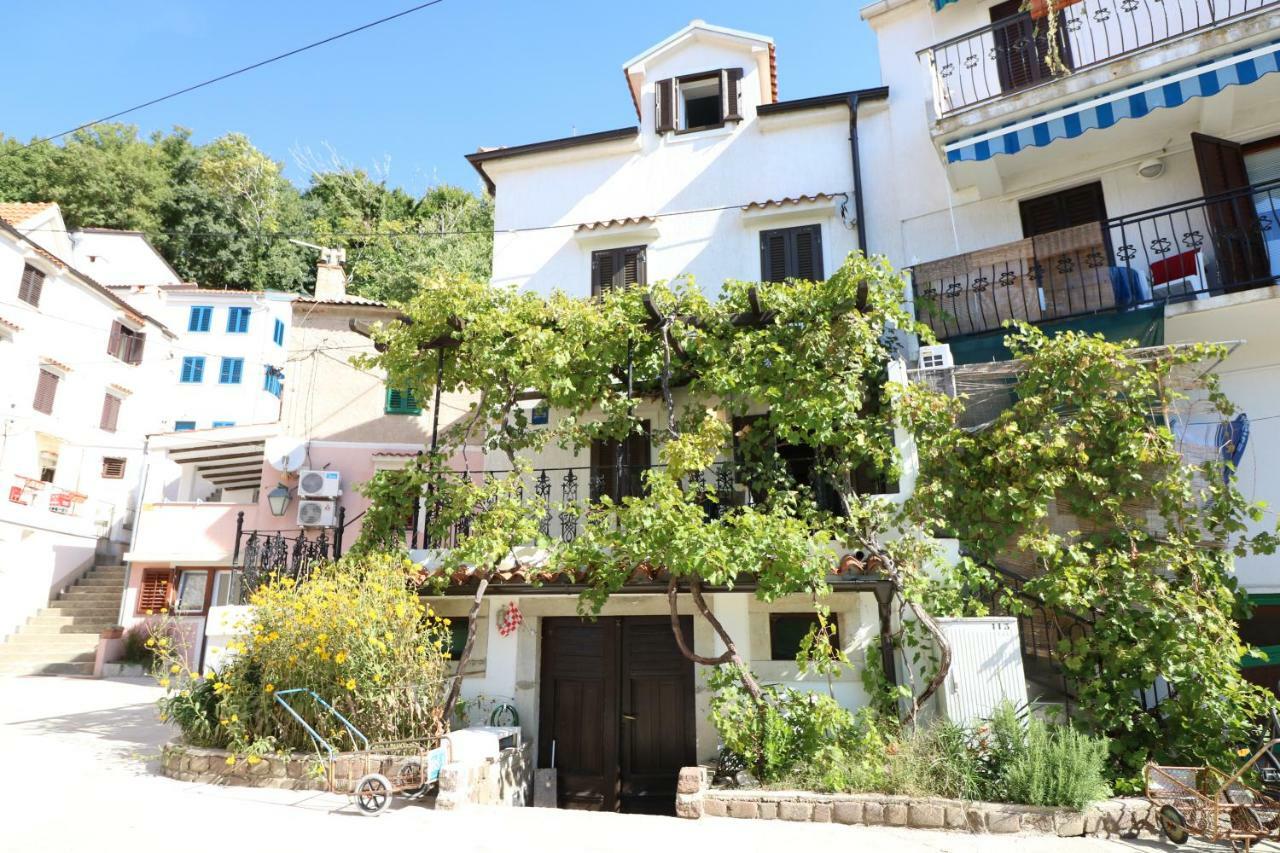 Apartments Ivo With Sea View Baska  Exterior photo