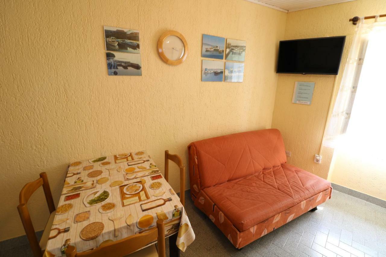 Apartments Ivo With Sea View Baska  Exterior photo