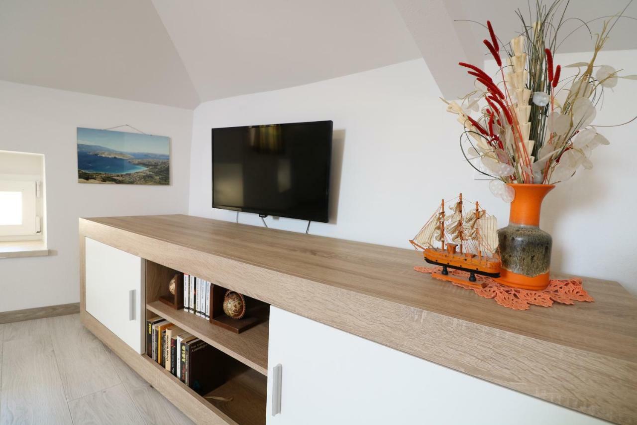 Apartments Ivo With Sea View Baska  Exterior photo
